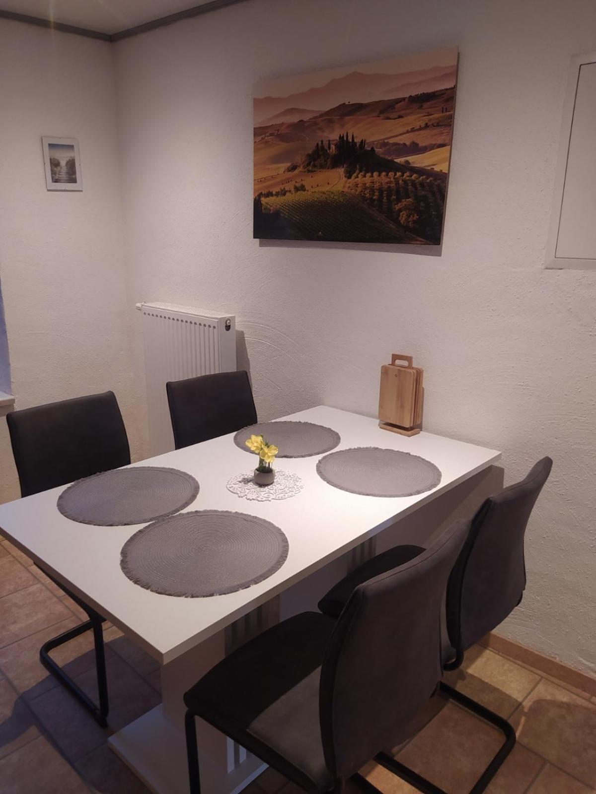 Ferienwohnung An Der Ruwer, トリーア エクステリア 写真
